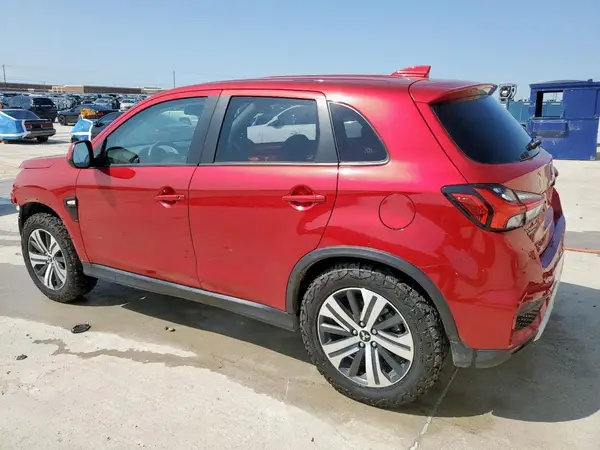 JA4APUAU4NU012851 2022 MITSUBISHI OUTLANDER - Image 2
