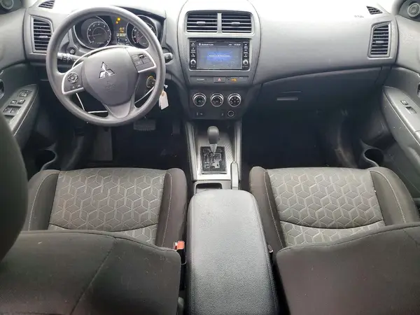 JA4APUAU4NU016401 2022 MITSUBISHI OUTLANDER - Image 8