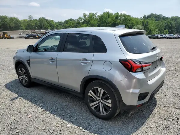 JA4APUAU4NU018505 2022 MITSUBISHI OUTLANDER - Image 2