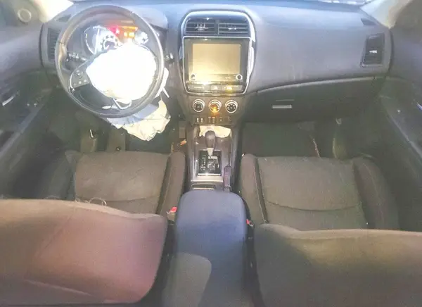 JA4APUAU4NU019380 2022 MITSUBISHI OUTLANDER - Image 8