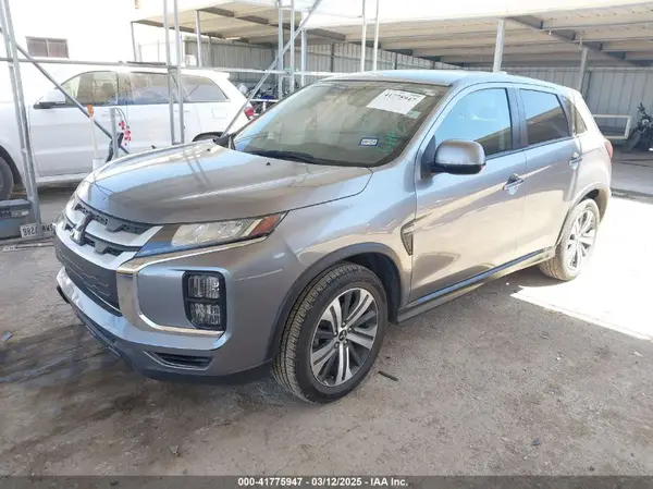 JA4APUAU4NU019492 2022 MITSUBISHI OUTLANDER - Image 2