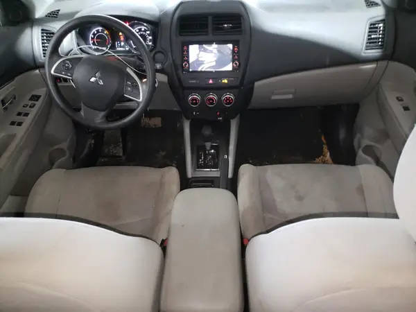 JA4APUAU5MU007902 2021 MITSUBISHI OUTLANDER - Image 8