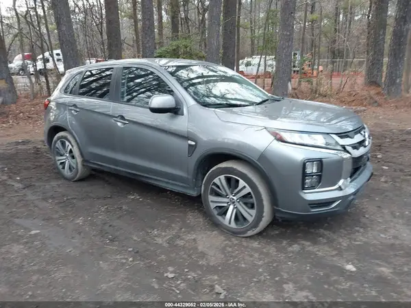 JA4APUAU5MU014834 2021 MITSUBISHI OUTLANDER - Image 1