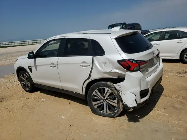 JA4APUAU5MU016664 2021 MITSUBISHI OUTLANDER - Image 2