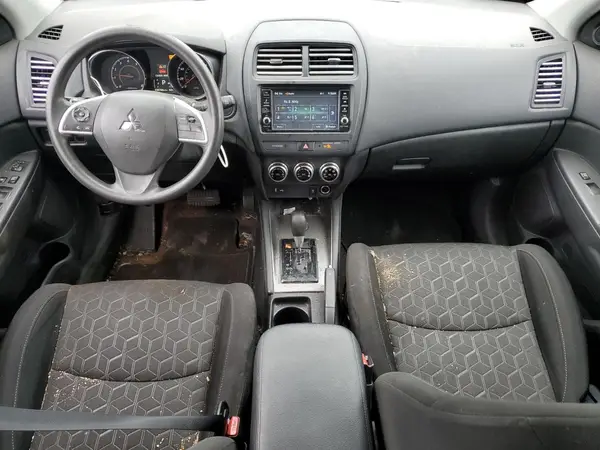 JA4APUAU5NU015287 2022 MITSUBISHI OUTLANDER - Image 8
