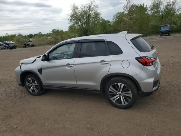 JA4APUAU5NU020246 2022 MITSUBISHI OUTLANDER - Image 2