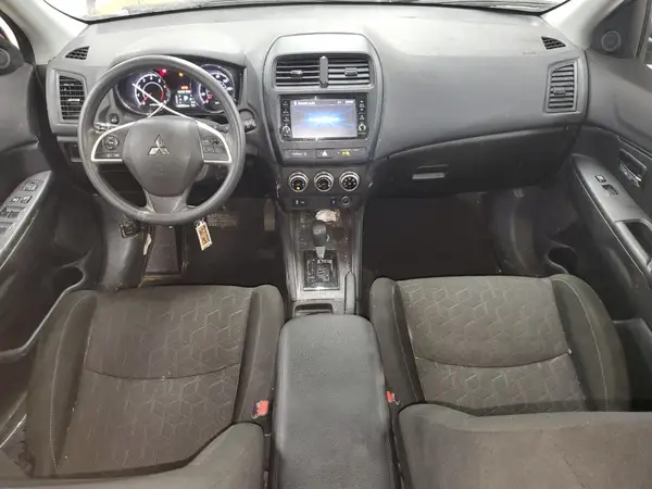 JA4APUAU5NU021834 2022 MITSUBISHI OUTLANDER - Image 8
