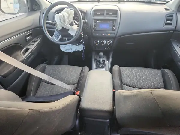 JA4APUAU5NU022367 2022 MITSUBISHI OUTLANDER - Image 8