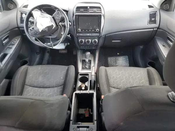 JA4APUAU6MU004751 2021 MITSUBISHI OUTLANDER - Image 8