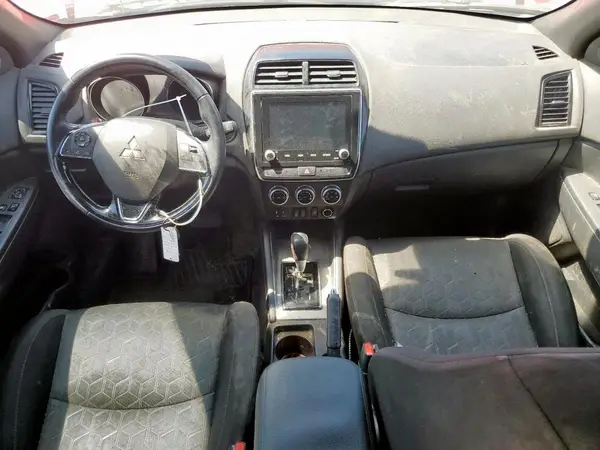 JA4APUAU6MU014258 2021 MITSUBISHI OUTLANDER - Image 8