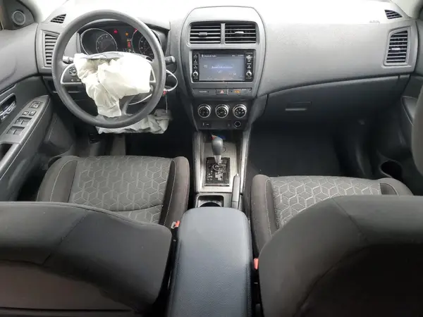 JA4APUAU6MU034297 2021 MITSUBISHI OUTLANDER - Image 8