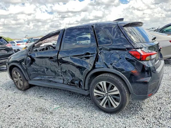 JA4APUAU6NU006551 2022 MITSUBISHI OUTLANDER - Image 2