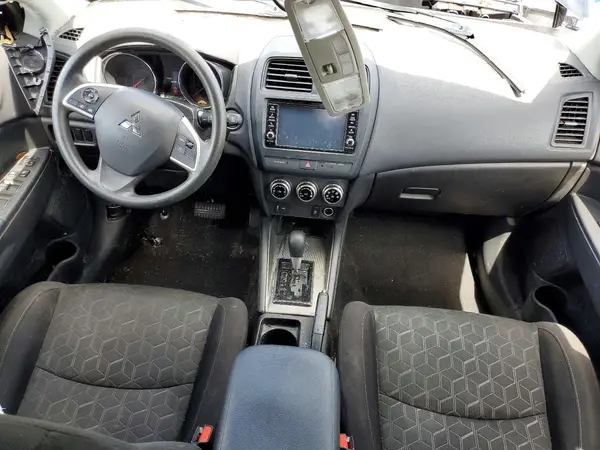 JA4APUAU6NU006551 2022 MITSUBISHI OUTLANDER - Image 8