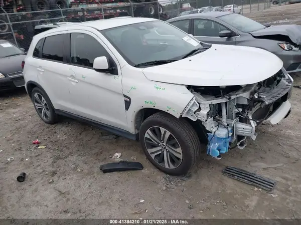JA4APUAU7MU001325 2021 MITSUBISHI OUTLANDER - Image 1