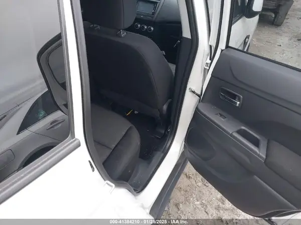 JA4APUAU7MU001325 2021 MITSUBISHI OUTLANDER - Image 8