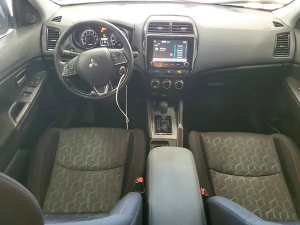 JA4APUAU7MU005018 2021 MITSUBISHI OUTLANDER - Image 8