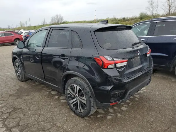 JA4APUAU7MU005679 2021 MITSUBISHI OUTLANDER - Image 2