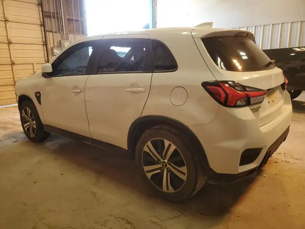 JA4APUAU7MU007268 2021 MITSUBISHI OUTLANDER - Image 2