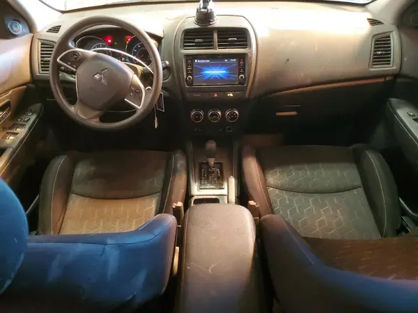 JA4APUAU7MU007268 2021 MITSUBISHI OUTLANDER - Image 8