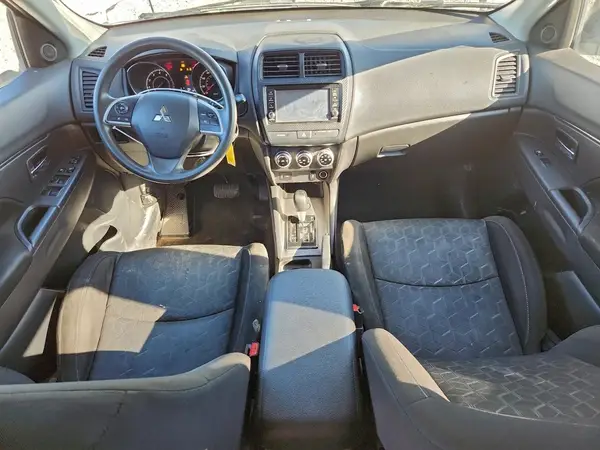 JA4APUAU7MU009649 2021 MITSUBISHI OUTLANDER - Image 8
