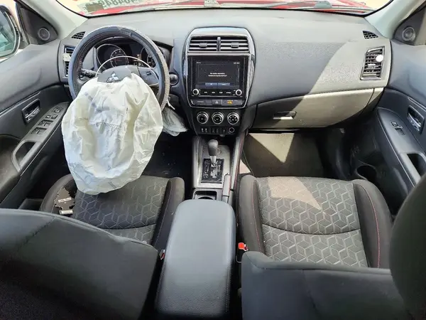 JA4APUAU7MU020148 2021 MITSUBISHI OUTLANDER - Image 8
