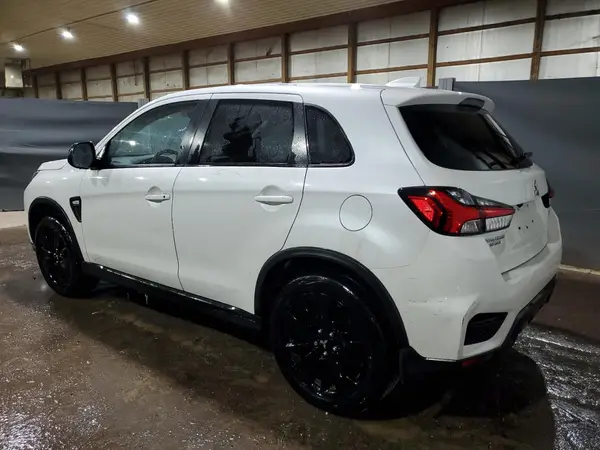 JA4APUAU7MU022630 2021 MITSUBISHI OUTLANDER - Image 2