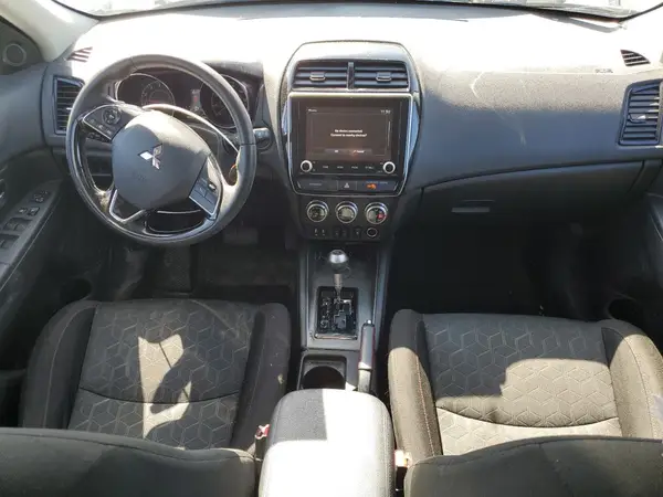 JA4APUAU7MU022630 2021 MITSUBISHI OUTLANDER - Image 8