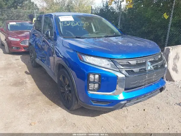 JA4APUAU7MU031683 2021 MITSUBISHI OUTLANDER - Image 1
