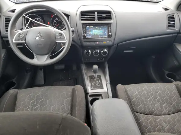 JA4APUAU7NU006929 2022 MITSUBISHI OUTLANDER - Image 8