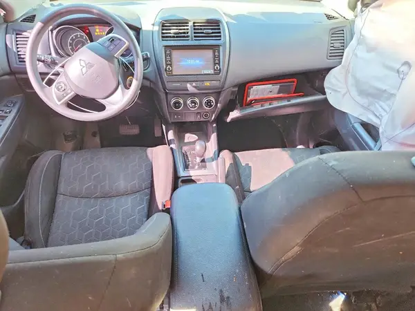 JA4APUAU7NU015047 2022 MITSUBISHI OUTLANDER - Image 8