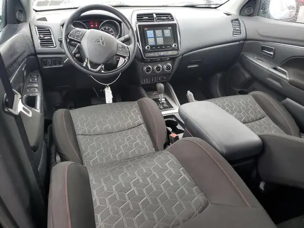 JA4APUAU7NU020295 2022 MITSUBISHI OUTLANDER - Image 8