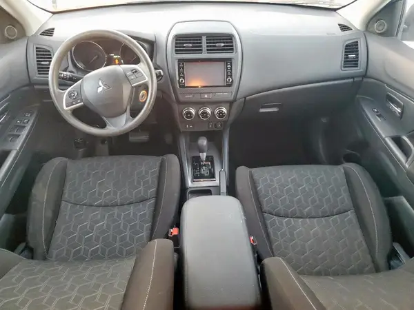 JA4APUAU7NU020524 2022 MITSUBISHI OUTLANDER - Image 8