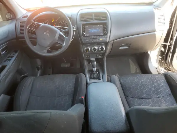 JA4APUAU7NU022161 2022 MITSUBISHI OUTLANDER - Image 8