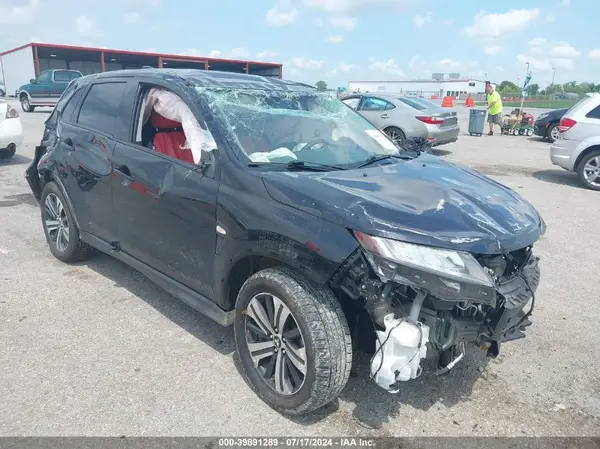 JA4APUAU8MU001611 2021 MITSUBISHI OUTLANDER - Image 1