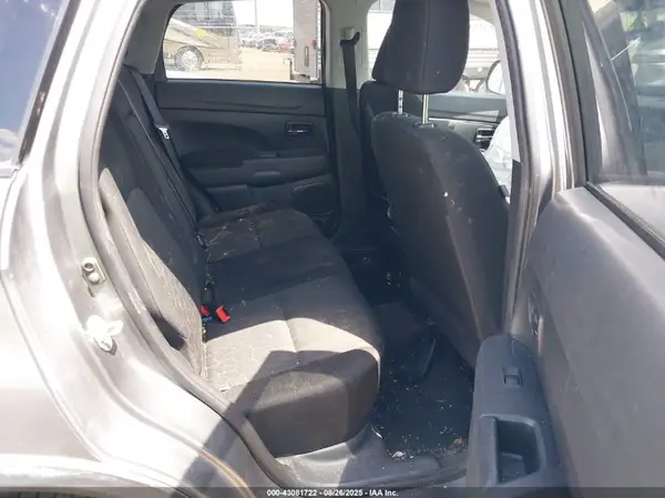 JA4APUAU8MU014388 2021 MITSUBISHI OUTLANDER - Image 8