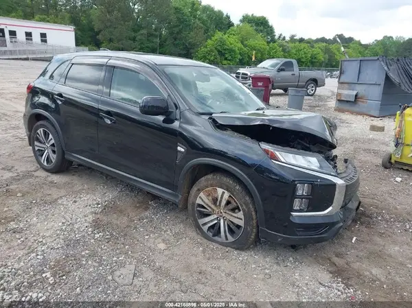 JA4APUAU8MU020966 2021 MITSUBISHI OUTLANDER - Image 1