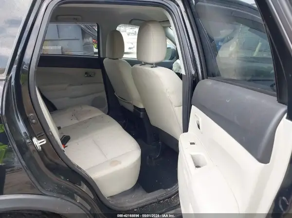 JA4APUAU8MU020966 2021 MITSUBISHI OUTLANDER - Image 8
