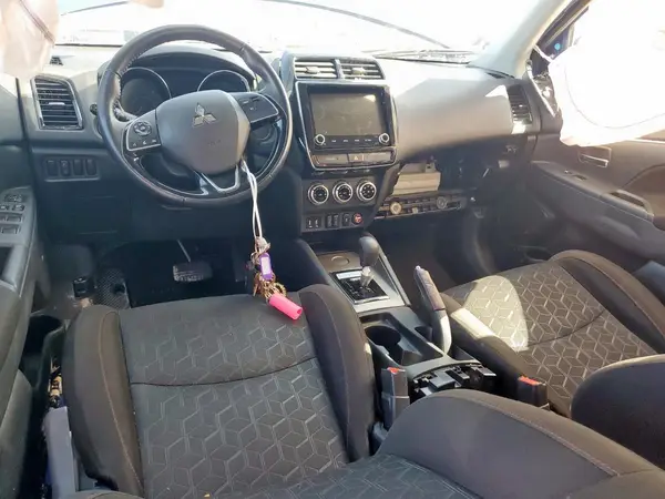 JA4APUAU8MU028484 2021 MITSUBISHI OUTLANDER - Image 8