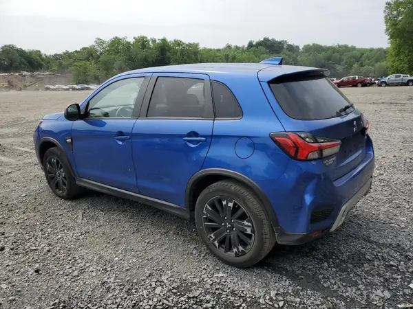 JA4APUAU8MU030588 2021 MITSUBISHI OUTLANDER - Image 2