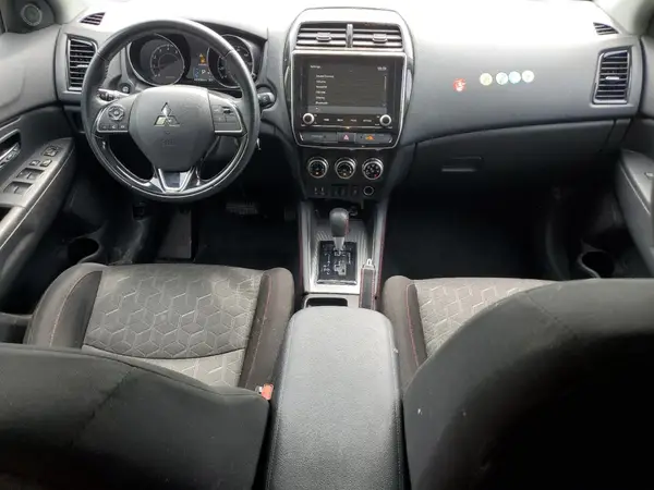 JA4APUAU8MU030588 2021 MITSUBISHI OUTLANDER - Image 8