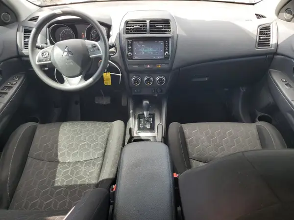 JA4APUAU8MU034785 2021 MITSUBISHI OUTLANDER - Image 8