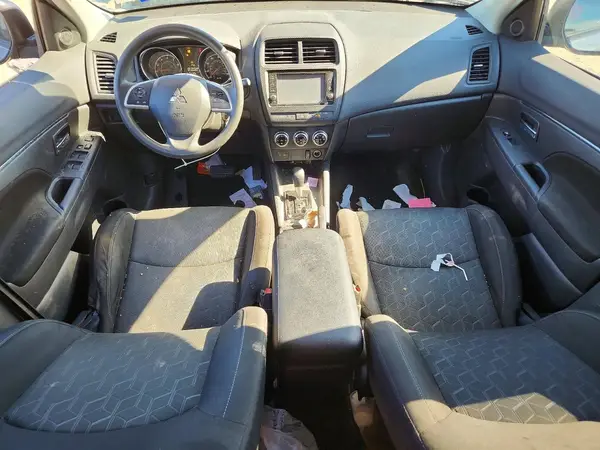 JA4APUAU8MU036696 2021 MITSUBISHI OUTLANDER - Image 8