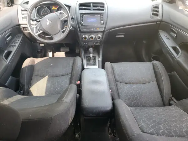 JA4APUAU8NU003795 2022 MITSUBISHI OUTLANDER - Image 8