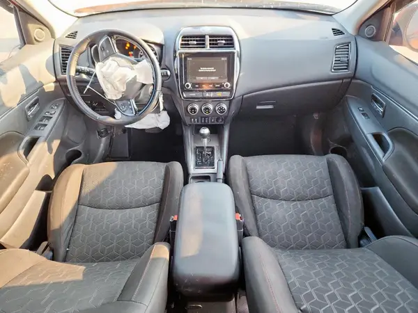 JA4APUAU8NU013159 2022 MITSUBISHI OUTLANDER - Image 8