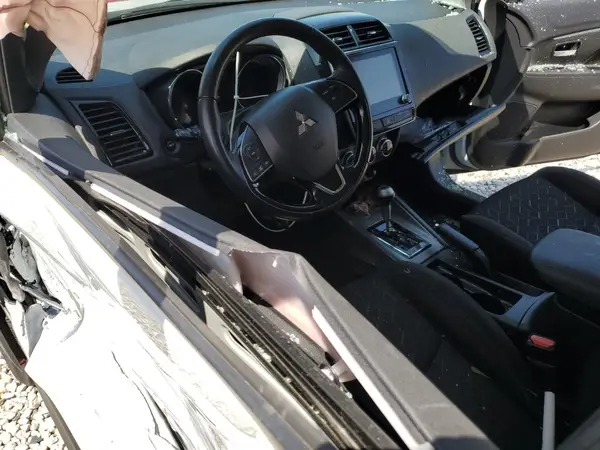 JA4APUAU8NU013324 2022 MITSUBISHI OUTLANDER - Image 8