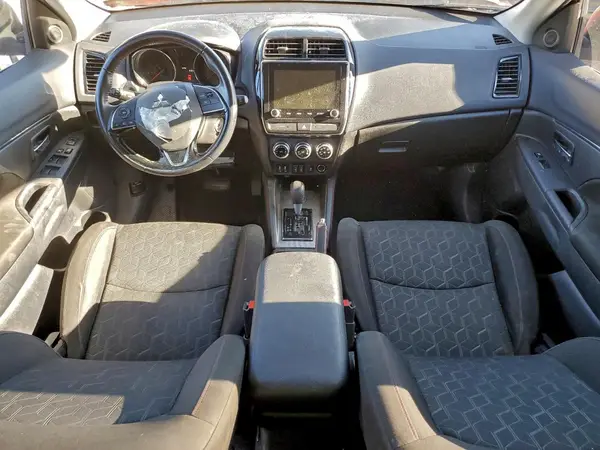 JA4APUAU8NU013940 2022 MITSUBISHI OUTLANDER - Image 8