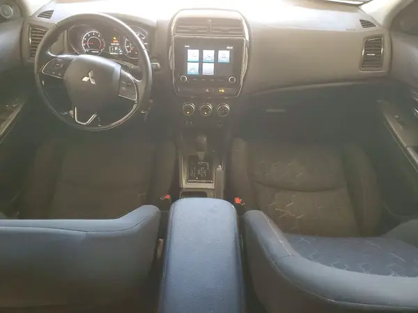 JA4APUAU8NU014232 2022 MITSUBISHI OUTLANDER - Image 8