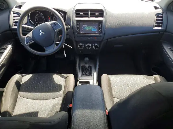 JA4APUAU8NU016286 2022 MITSUBISHI OUTLANDER - Image 8