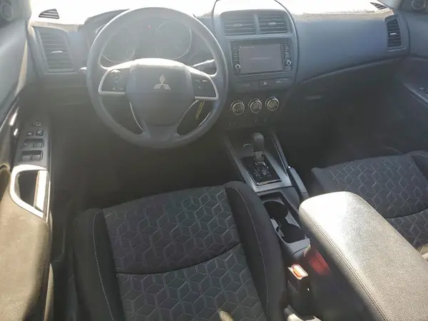 JA4APUAU8NU020791 2022 MITSUBISHI OUTLANDER - Image 8