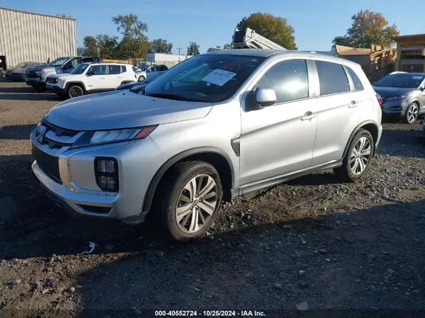 JA4APUAU8NU021844 2022 MITSUBISHI OUTLANDER - Image 2